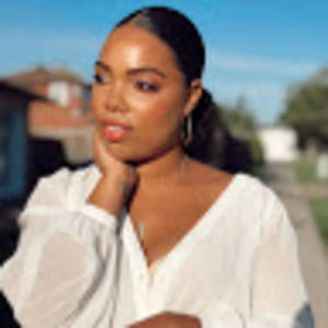 Meet your Posher, Karina